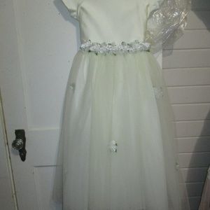 KID COLLECTION 12 GIRLS. WHITE.FORMAL.NWT.BEAUTIFU